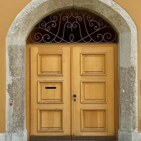 Loew 1 In The Heart Of By 360 Estates